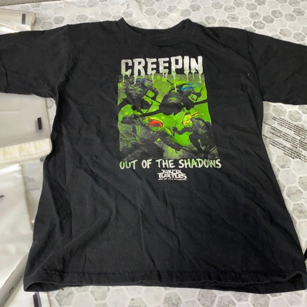 Ninja Turtles Small Black Short Sleeve Out of the Shadows Graphic T Shirt